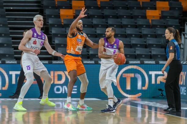 至政治领域 至政治领域