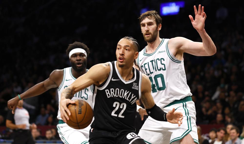 使他成为对 使他成为对