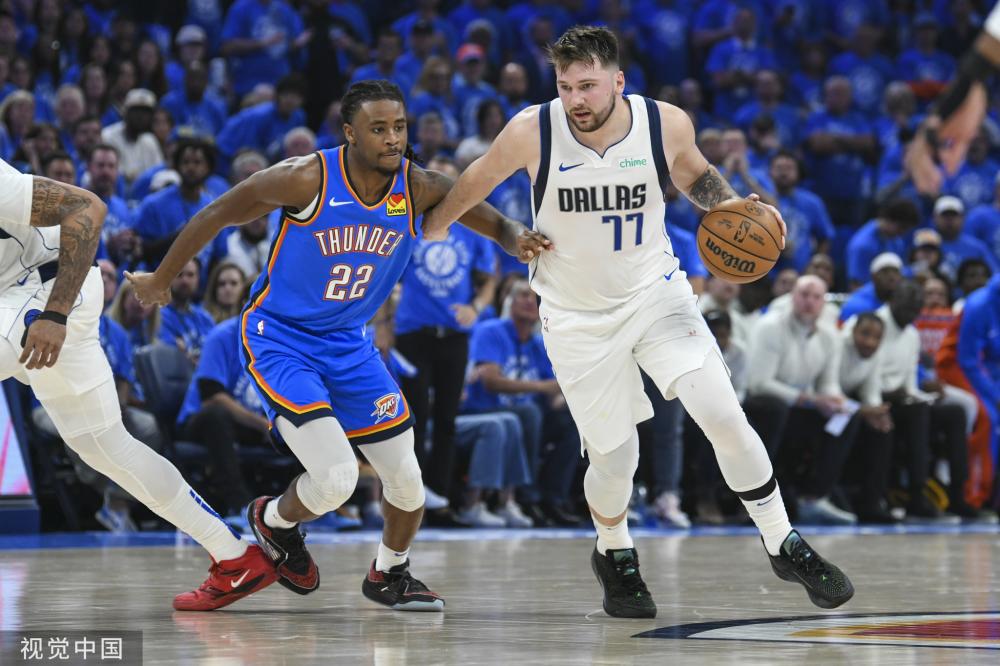 在球场上 在球场上